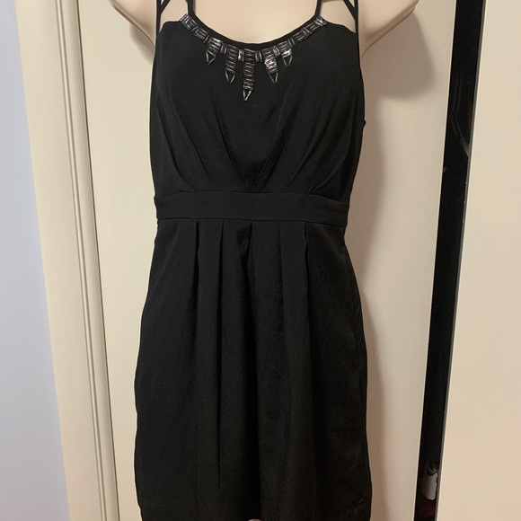 Black dress - Picture 4 of 4